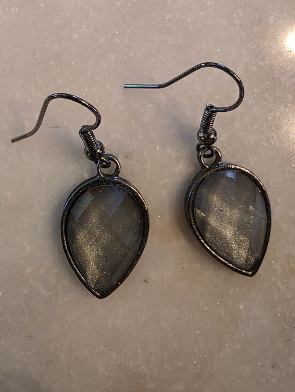 Teardrop Earrings Gray/Blue, Gunmetal Setting, Faceted Drop Earrings New